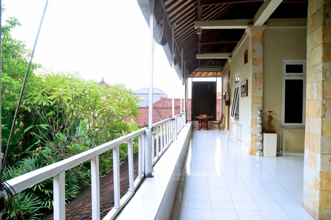 Hotel Desa Nyima Seminyak Exterior foto